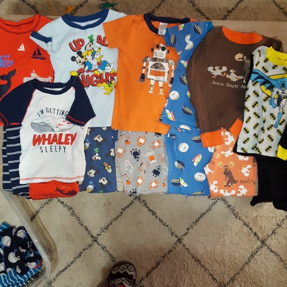 Lot of 4T pajamas